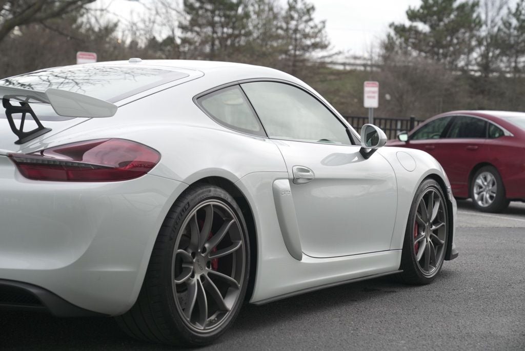 2016 Porsche Cayman GT4
