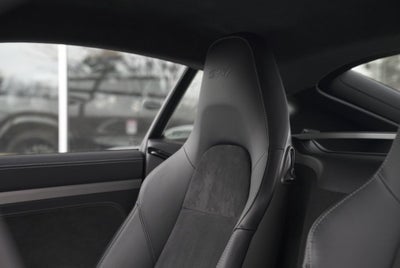 2016 Porsche Cayman GT4