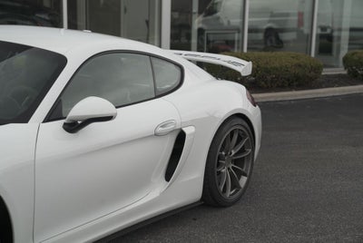 2016 Porsche Cayman GT4