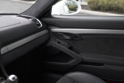 2016 Porsche Cayman GT4