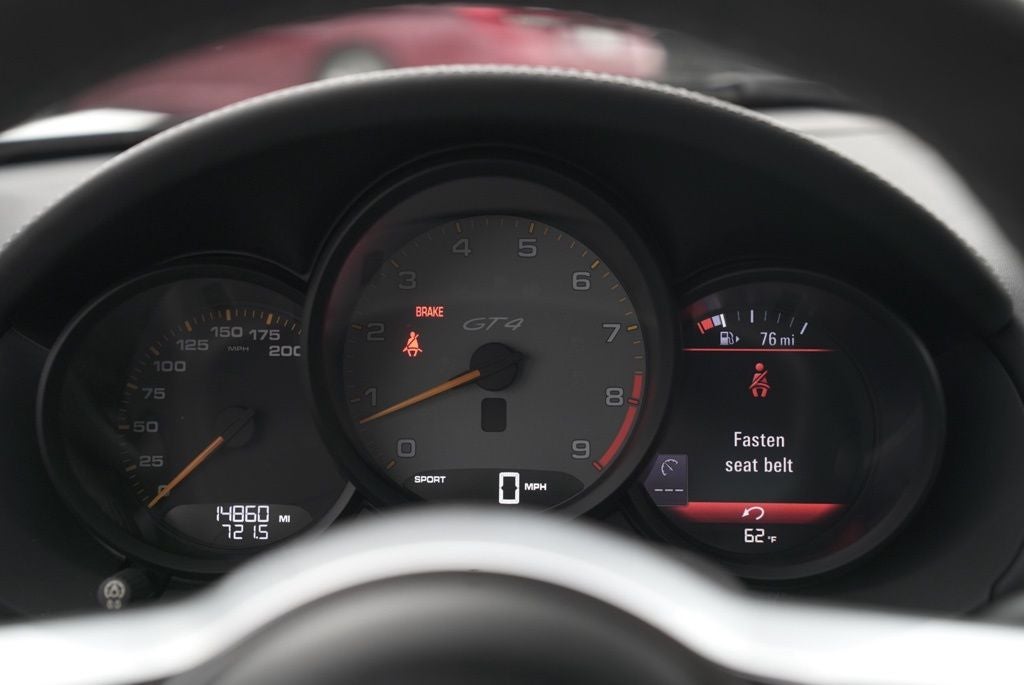 2016 Porsche Cayman GT4