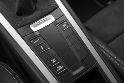 2016 Porsche Cayman GT4