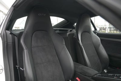 2016 Porsche Cayman GT4