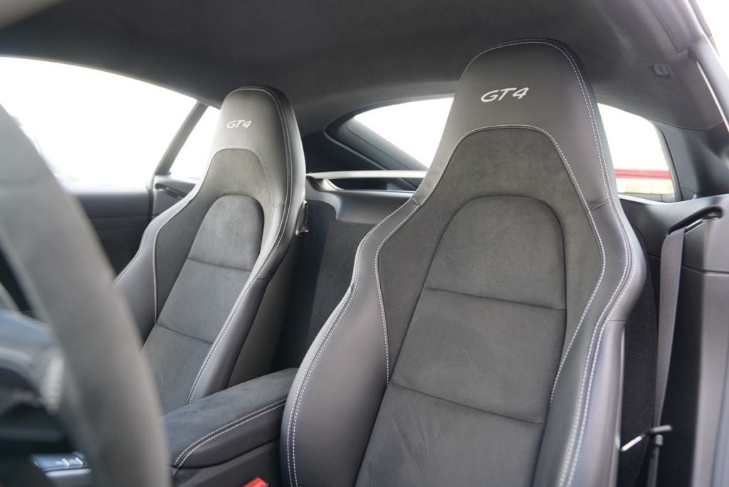 2023 Porsche 718 Cayman GT4