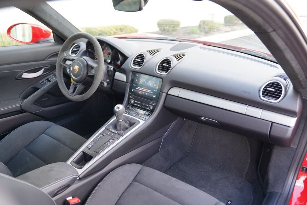 2023 Porsche 718 Cayman GT4