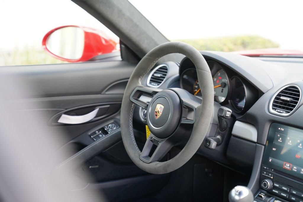2023 Porsche 718 Cayman GT4