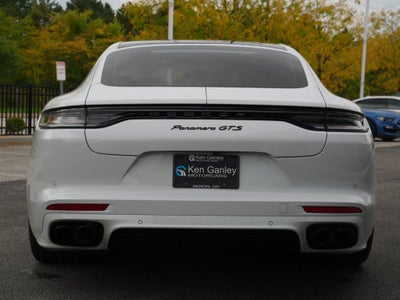 2021 Porsche Panamera GTS