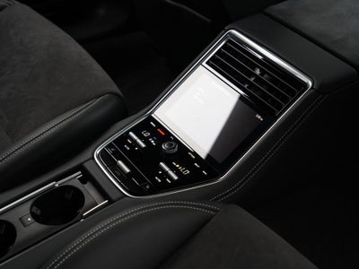 2021 Porsche Panamera GTS