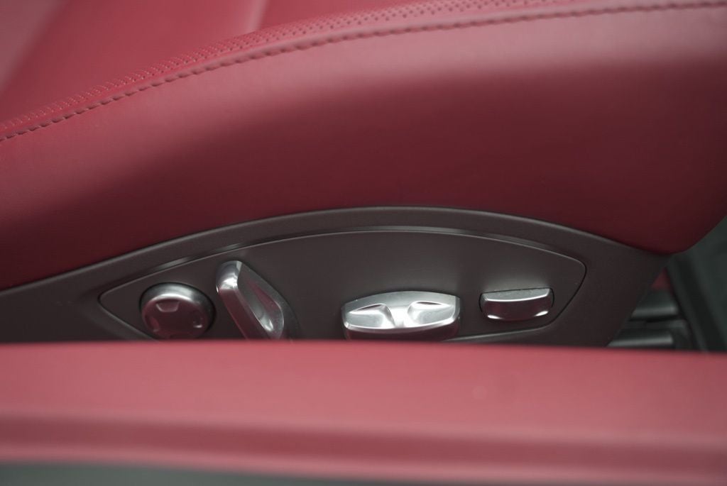 2016 Porsche 911 Carrera 4 GTS