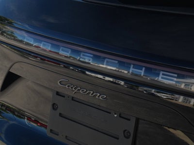 2022 Porsche Cayenne Platinum Edition