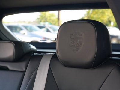 2022 Porsche Cayenne Platinum Edition
