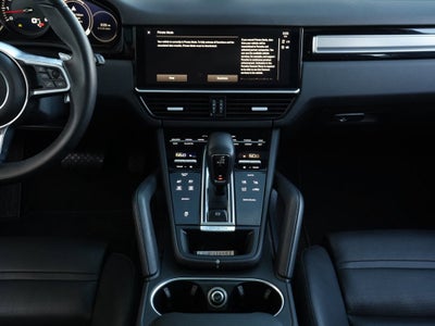 2022 Porsche Cayenne Platinum Edition