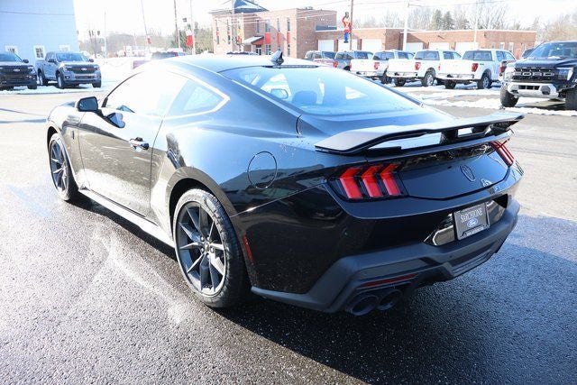2026 Ford Mustang Dark Horse