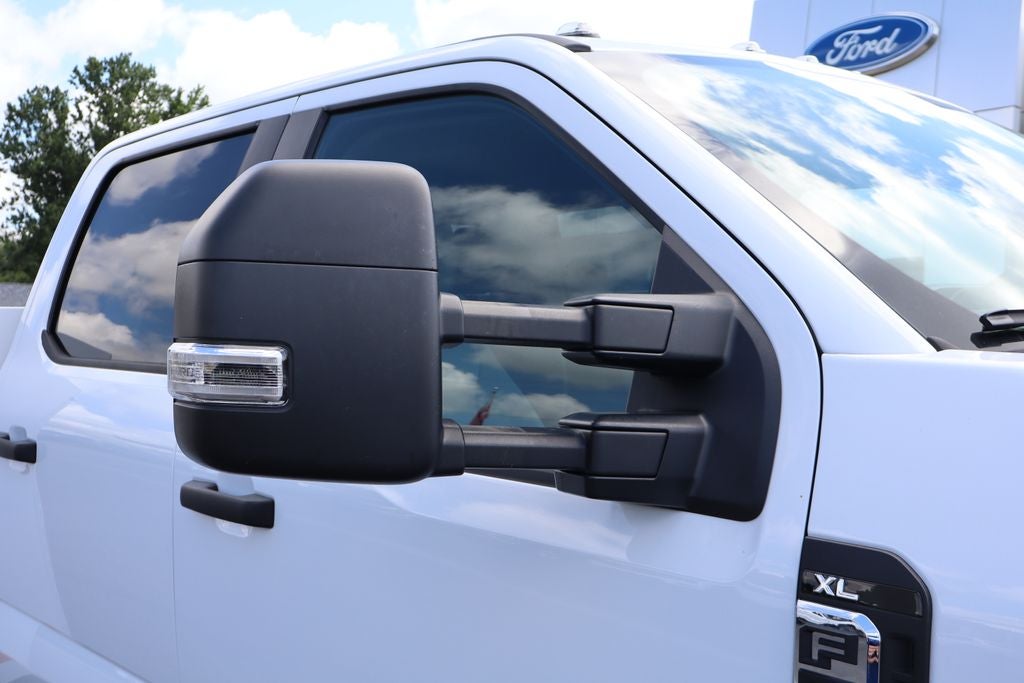 2025 Ford F-550SD XL DRW Chassis