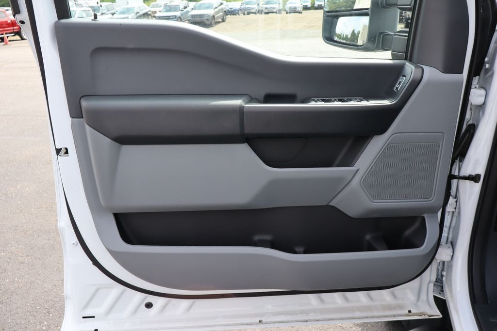 2025 Ford F-550SD XL DRW Chassis