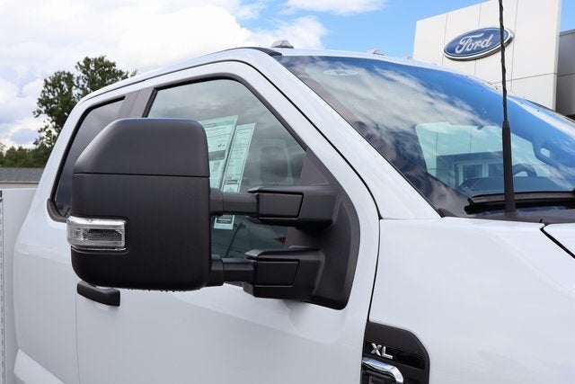 2025 Ford F-250SD XL w/8' Knapheide Steel Service Body