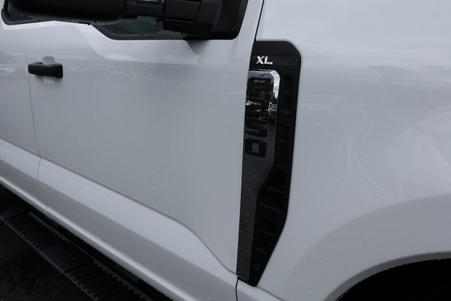 2025 Ford F-250SD XL w/8' Knapheide Steel Service Body