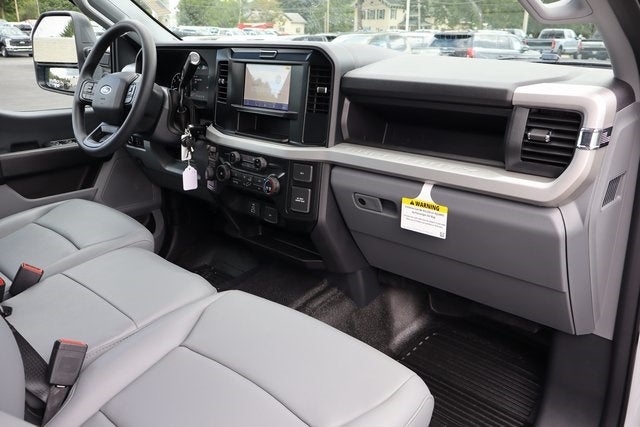 2025 Ford F-250SD XL w/8' Knapheide Steel Service Body