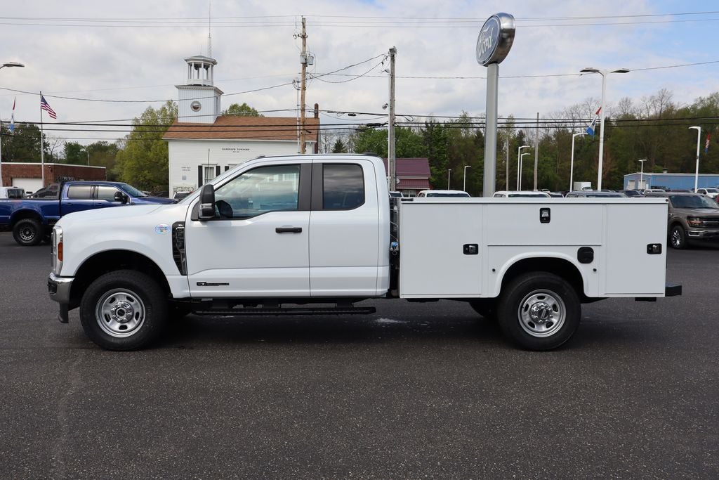 2026 Ford F-350SD XL w/9' Knapheide Service Body