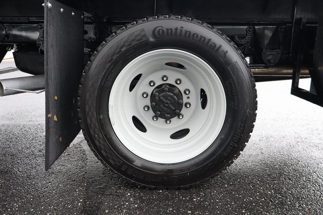 2026 Ford F-550SD XL DRW w/14' Knapheide Platform Body