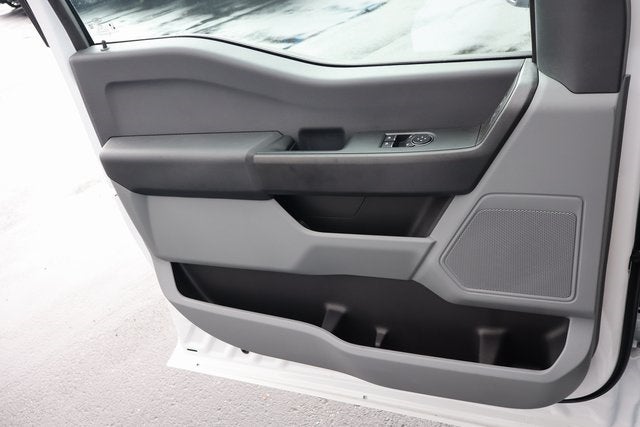 2026 Ford F-550SD XL DRW w/14' Knapheide Platform Body