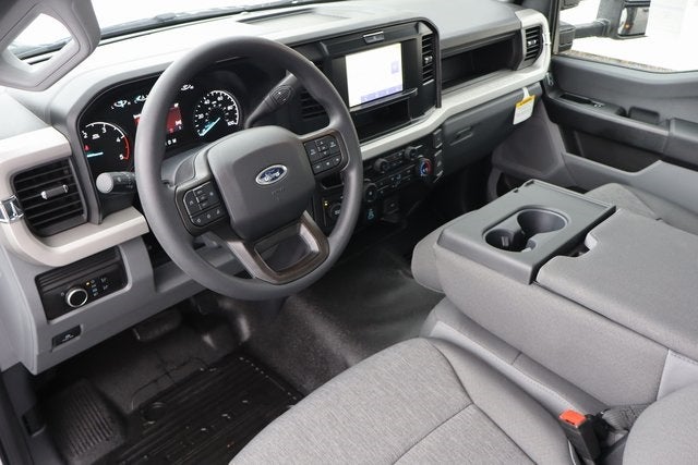 2026 Ford F-550SD XL DRW w/14' Knapheide Platform Body