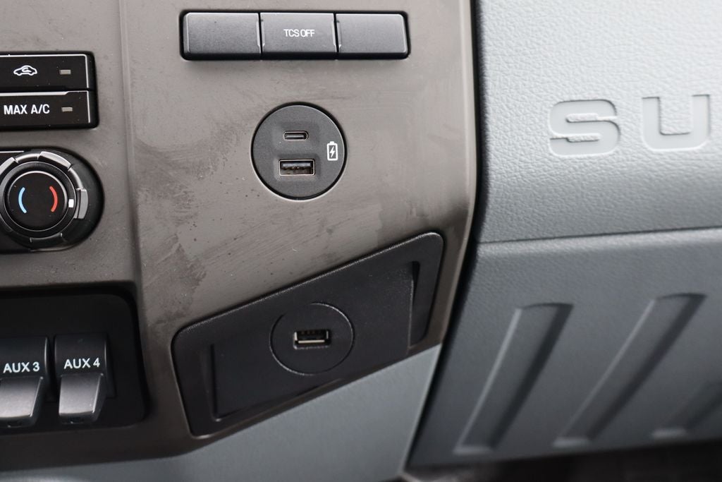 2024 Ford F-650SD DRW w/20' Morgan Cargo Box