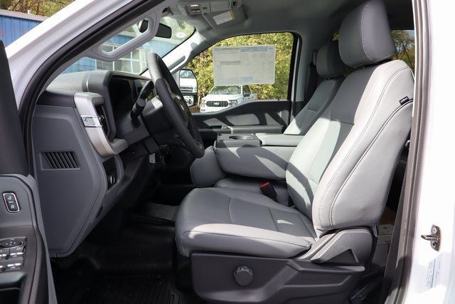 2026 Ford F-550SD XL DRW Chassis