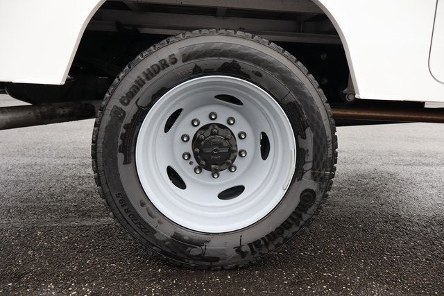 2026 Ford F-550SD XL DRW w/11' ABCO S-Series Service Body