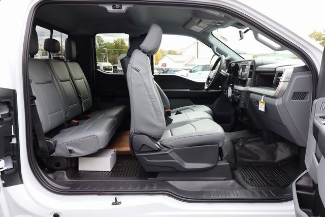 2026 Ford F-550SD XL DRW w/11' ABCO S-Series Service Body