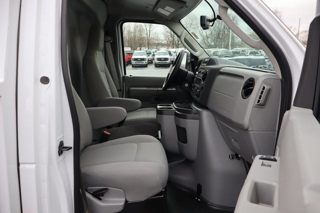 2025 Ford E-350SD Cutaway w/11' Reading Service Body