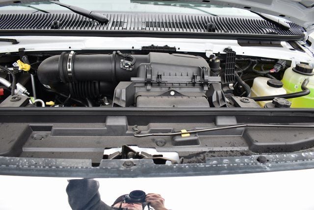 2025 Ford E-350SD Cutaway w/12' Supreme Cargo Body