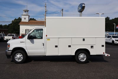 2026 Ford E-350SD Cutaway w/7' Reading Aluminum Classic Service Body
