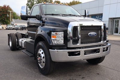 2027 Ford F-750SD DRW Chassis