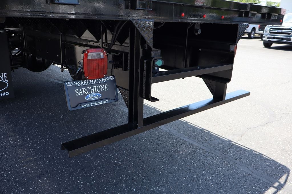 2026 Ford F-750SD DRW w/26' Cross Platform Body