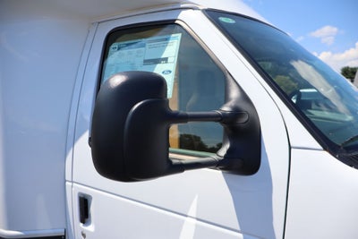 2027 Ford E-450SD Cutaway DRW w/16.5' Unicell Aerocell Body