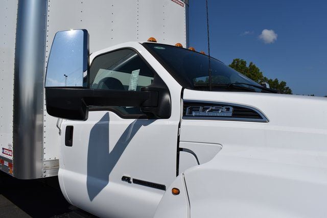 2025 Ford F-750SD w/26' Morgan Track Body DRW