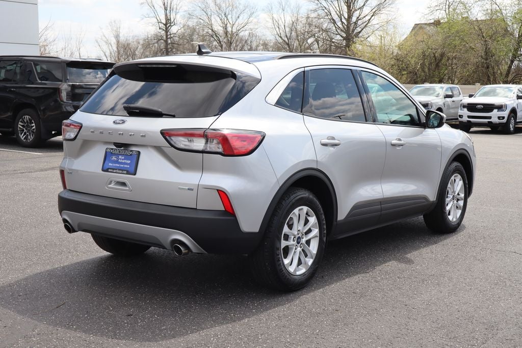 2020 Ford Escape SE