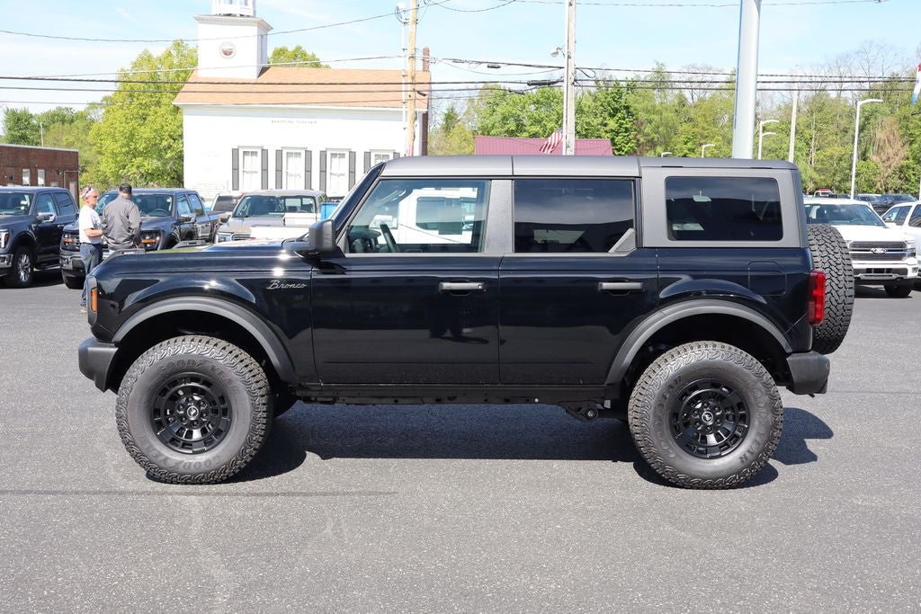 2026 Ford Bronco Big Bend Matte Black Edition