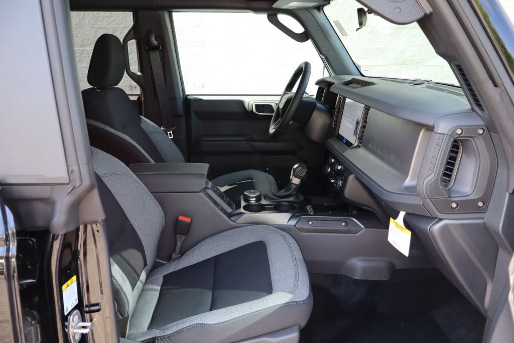 2026 Ford Bronco Big Bend Matte Black Edition