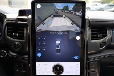 2025 Ford F-150 Lightning Platinum