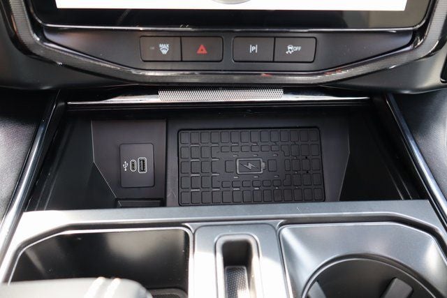2025 Ford F-150 Lightning Platinum