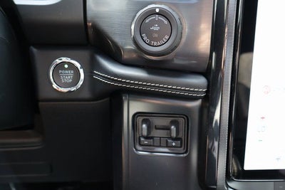 2025 Ford F-150 Lightning Platinum