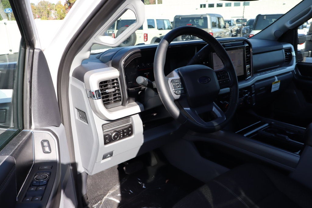 2027 Ford F-250SD XLT Carhartt
