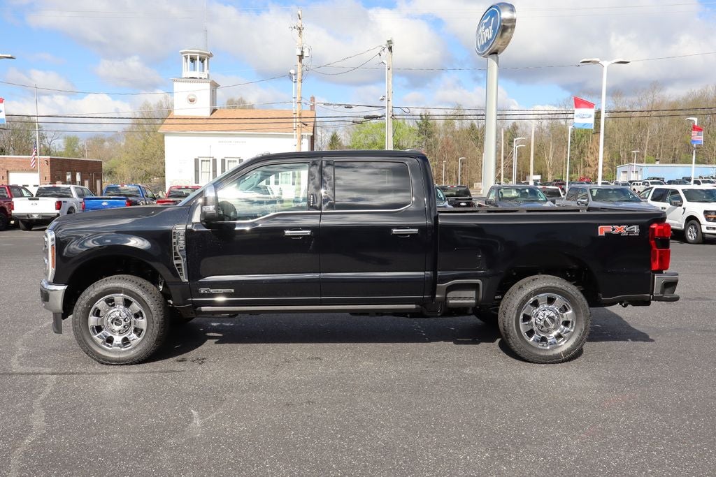 2026 Ford F-350SD Lariat