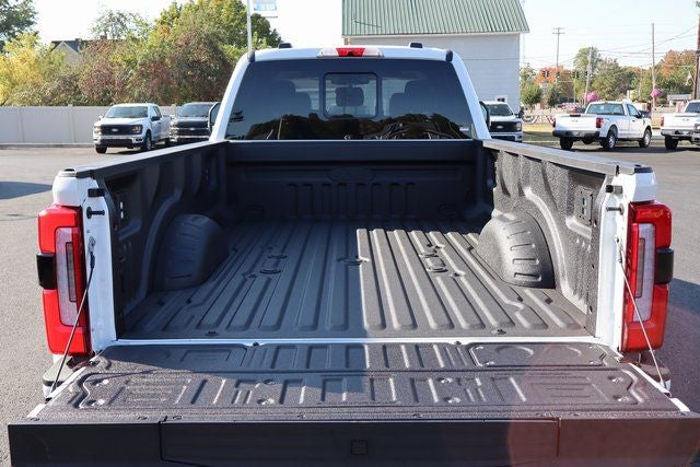 2026 Ford F-350SD Platinum DRW