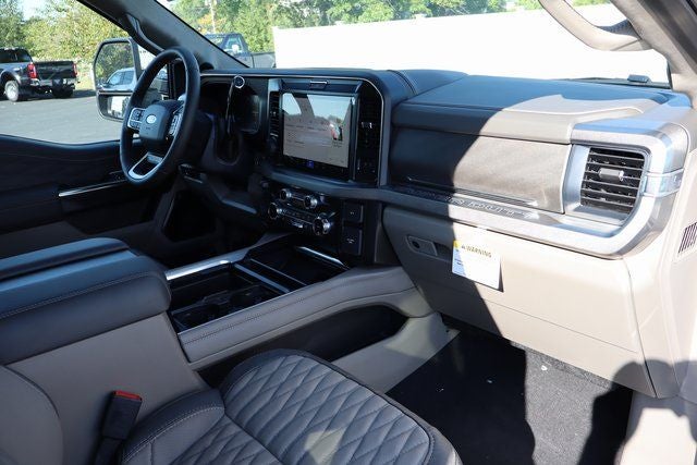 2026 Ford F-350SD Platinum DRW