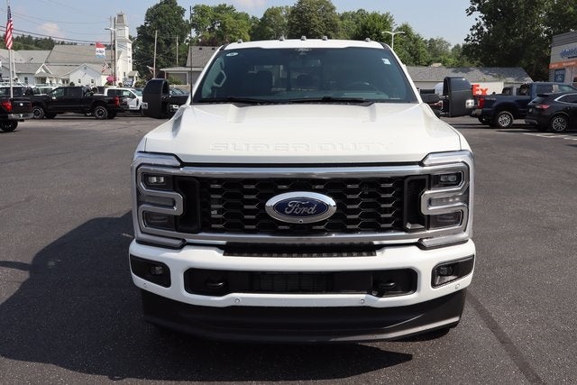 2025 Ford F-350SD Platinum DRW