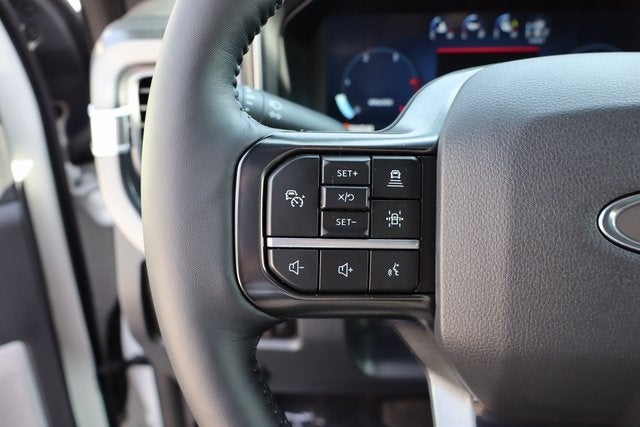 2025 Ford F-350SD Platinum DRW