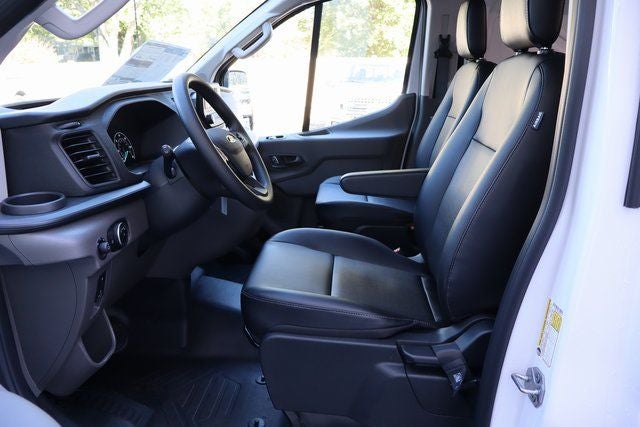 2025 Ford Transit-250 LR